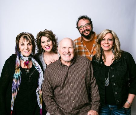 The Isaacs are pictured with NFL Hall-Of-Fame player Terry Bradshaw who executive produced the album