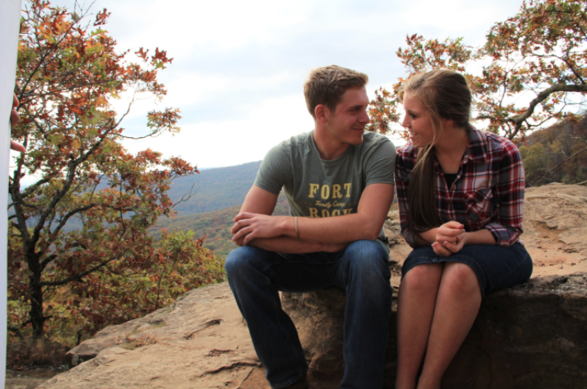 A photo of Joy-Anna Duggar and Austin Forsyth on "Jill and Jessa: Counting On"