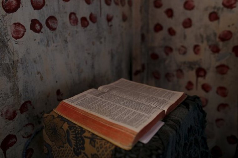 bible, prison
