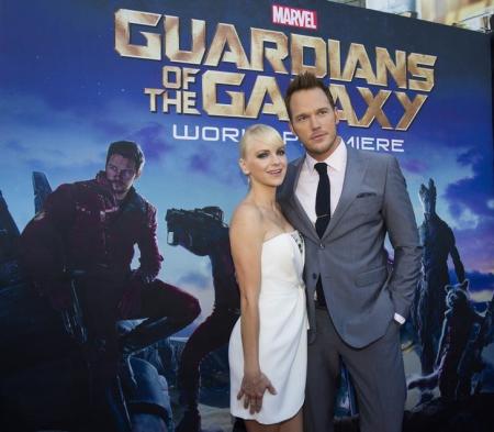 Chris Pratt and Anna Faris ended their eight-year marriage by announcing their legal separation via social media.