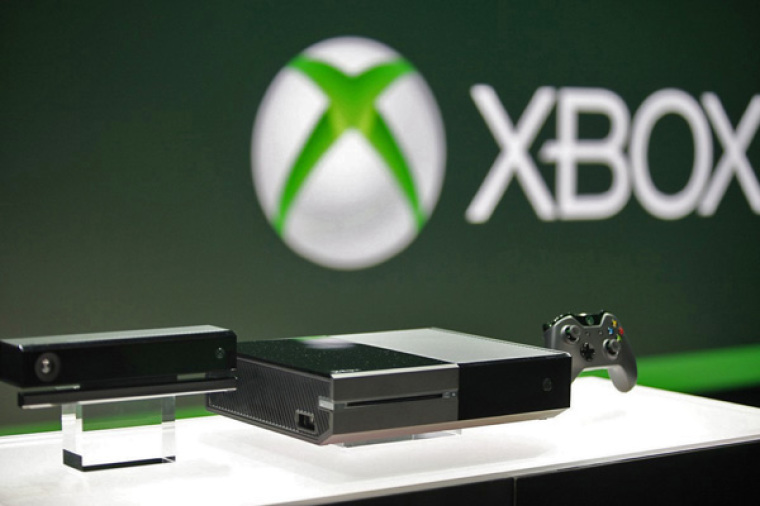 Xbox One With Kinect