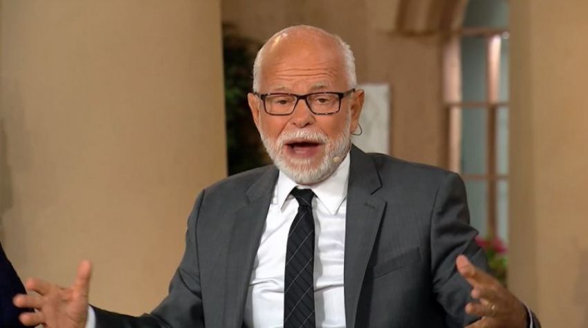 Jim Bakker speaking on his "The Jim Bakker Show" program in Missouri on May 22, 2018.