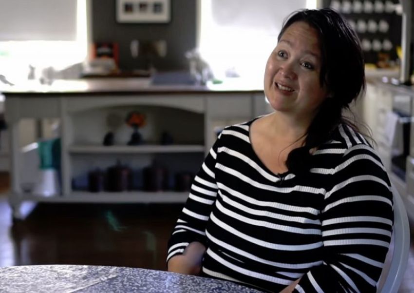 A Norwegian mother named Inez speaks with BBC in the