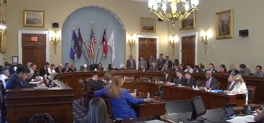 The United States House Committee on Natural Resources voted on Wednesday, January 31, 2019, to keep the phrase "so help you God" in the oath.