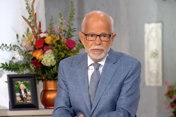 Televangelist Jim Bakker dies at 86