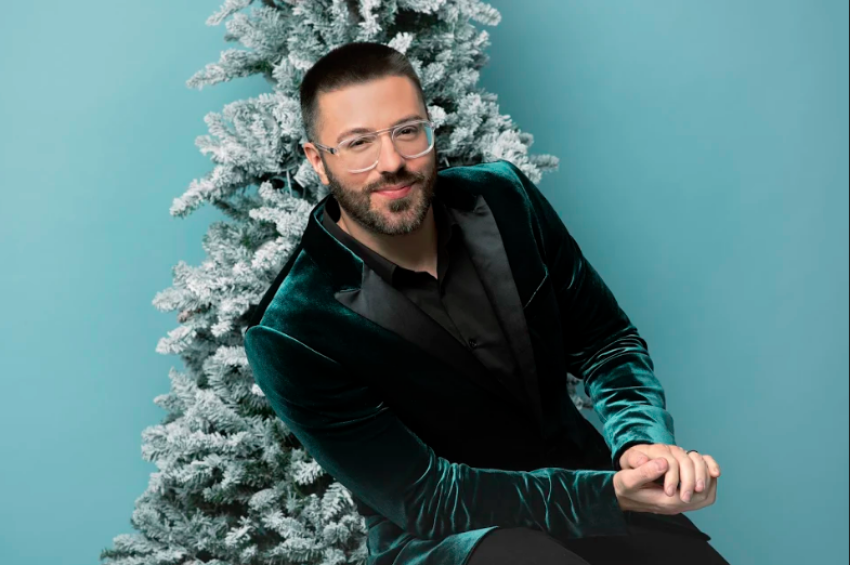 "The Greatest Gift: A Christmas Collection" is the newest Christmas album from acclaimed CCM artist Danny Gokey.