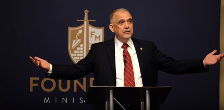 Founders Ministries President Tom Ascol, senior pastor of Grace Baptist Church in Cape Coral, Florida, speaks at an event in May 2019.