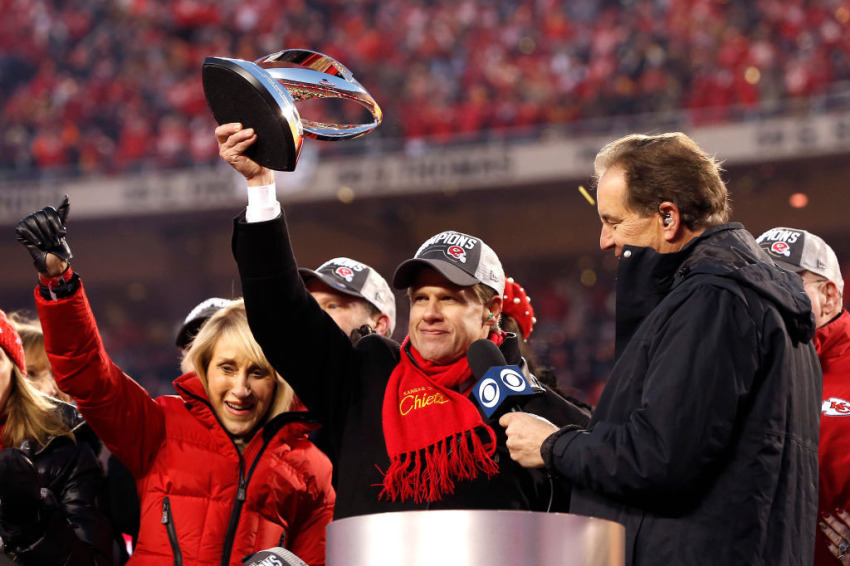 Kansas City Chiefs owner and CEO Clark Hunt holds up the Lamar Hunt trophy after defeating the Tennessee Titans in the AFC Championship Game at Arrowhead Stadium on January 19, 2020 in Kansas City, Missouri. The Chiefs defeated the Titans 35-24.