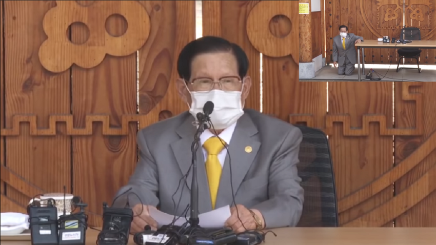 Lee Man-hee, 88, chairman of the Shincheonji Church of Jesus in South Korea which is seen as largely responsible for the propagation of COVID-19 in that country, apologized for his church's role in the outbreak on March 2, 2020.