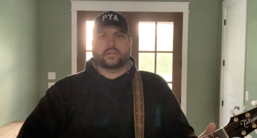 Micah Tyler sings “Honest,” 2020