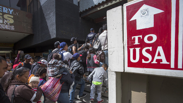 Trump's best October surprise: Immigration reform