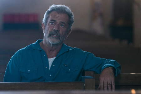 Bill Long (Mel Gibson) in Columbia Pictures'