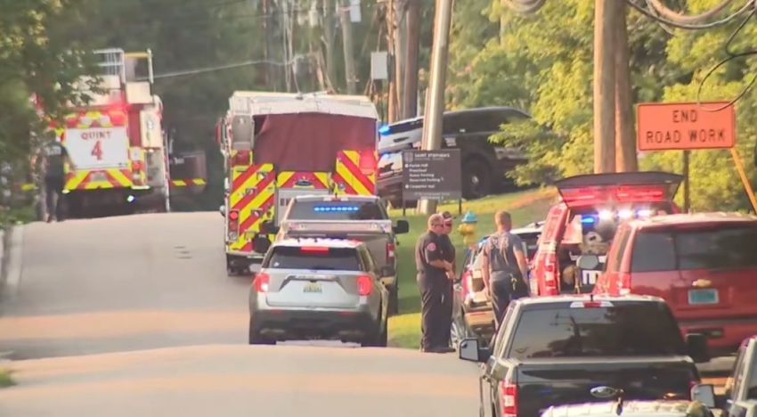 Police and firefighters respond to a shooting at St. Stephen's Episcopal Church in Vestavia Hills, Alabama, on June 16, 2022.