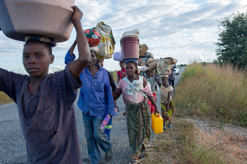 Displaced families from the community of Impire, a town in the district of Metuge in the Cabo Delgado province, flee on June 14, 2022, armed insurgents who attacked their community on June 12th. - At least seven people have been killed, including four beheaded in recent jihadist attacks in northeastern Mozambique, violence which is now affecting areas relatively spared until then, causing a new massive displacement of the population.