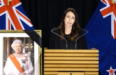 Prime Minister Jacinda Ardern pays tribute to Queen Elizabeth II in September 2022.