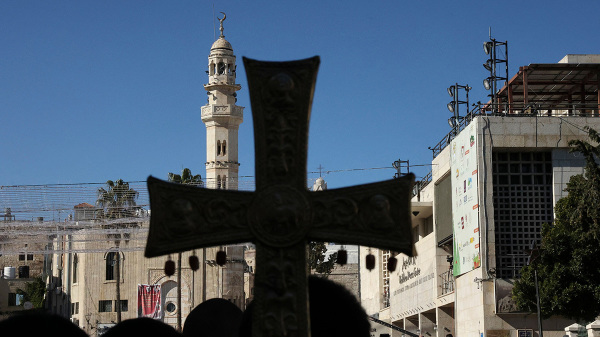 Why are Christians leaving for Islam?
