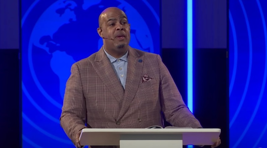 Willie McLaurin, former interim president of the Southern Baptist Convention Executive Committee, speaks at Southeastern Seminary in November 2022.