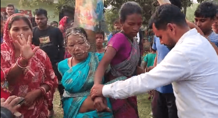 Hindu nationalists tied Subhasini Singh and Sukanti Singh (R) to a tree in Chhankhanpur village, Odisha state, India, on Dec. 26, 2024.