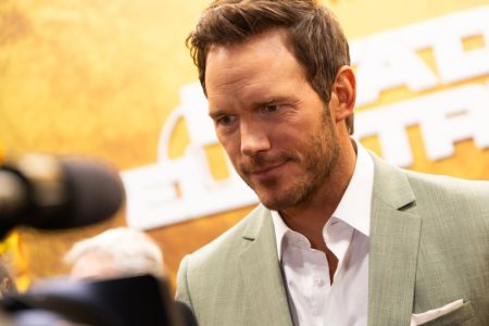 Chris Pratt attends "The Electric State" premiere at Callao Cinema on February 27, 2025, in Madrid, Spain. 