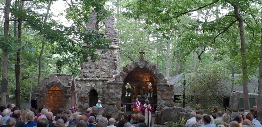 A service held on Aug. 6, 2025 at The Cathedral Shrine of the Transfiguration, the outdoor cathedral of The Episcopal Diocese of Virginia, celebrating the 100th anniversary of the worship space's consecration.