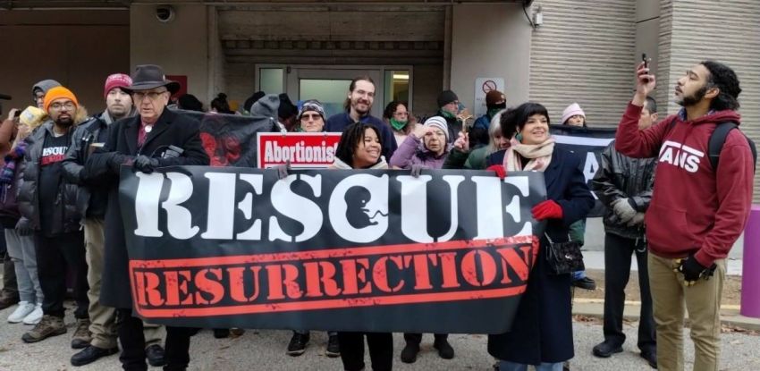 Pro-life protesters participate in a blockade at a Planned Parenthood clinic in Memphis, Tennessee, on Dec. 5, 2025.