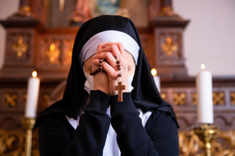 Illinois can't force nuns to promote assisted suicide under court order