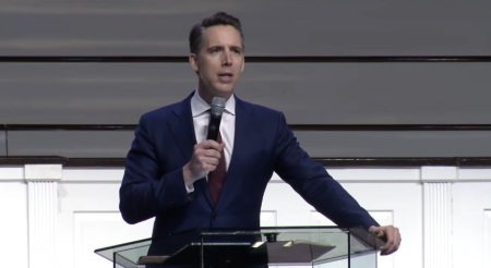 United States Sen. Josh Hawley, R-Mo., speaks at Boyce College of the Southern Baptist Theological Seminary in Louisville, Kentucky, in April 2026. | x.com/HawleyMO