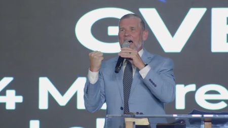 Pastor Greg Locke of Global Vision Bible Church in Lebanon, Tennessee, giving remarks at a worship service held Sunday, Aug. 2, 2026.