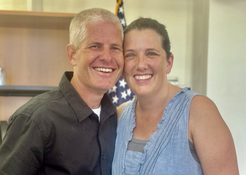Missionary pilot Kevin Rideout (L) and his wife Krista (R).