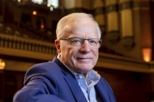 Erwin Lutzer contrasts competing ‘gospels’ of Karl Marx, Dwight Moody in new book