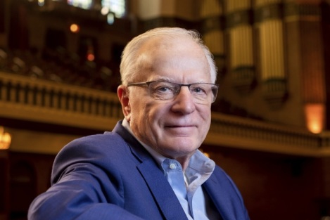 Erwin Lutzer contrasts competing ‘gospels’ of Karl Marx, Dwight Moody in new book