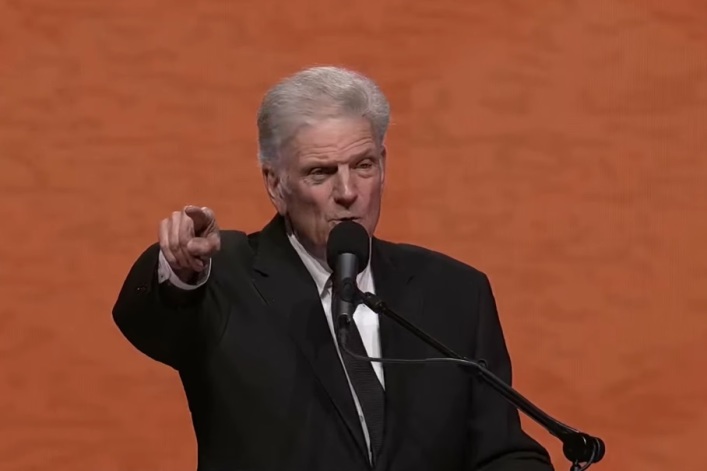 Franklin Graham preaches in Manchester with warning from Sodom: 'Turn your life from sin'