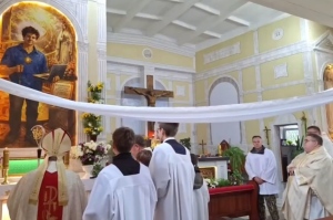 Catholic archbishop stirs debate for blessing AI-generated icon: 'Have we no shame?'