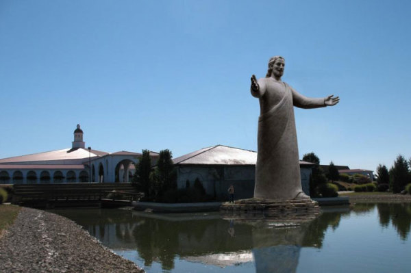 This week in Christian history: Megachurch dedicates a 62-foot statue of Jesus; Damasus becomes pope