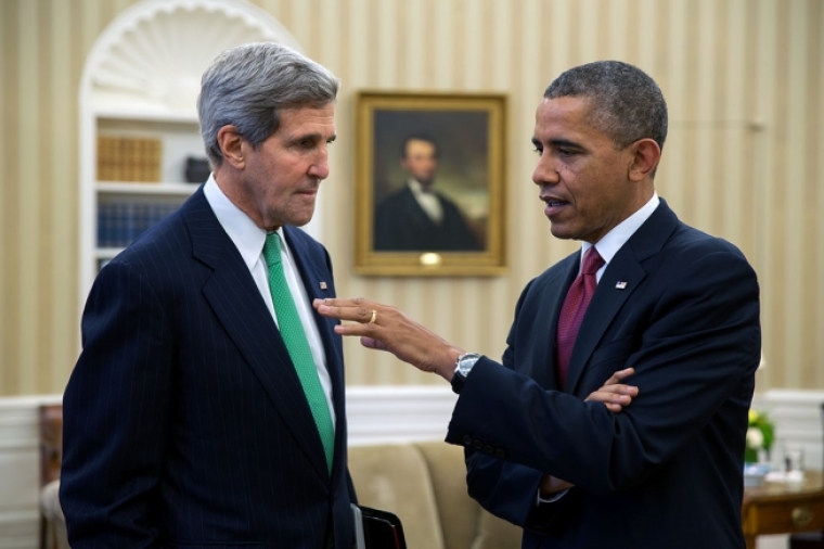 President Barack Obama (R) and John Kerry
