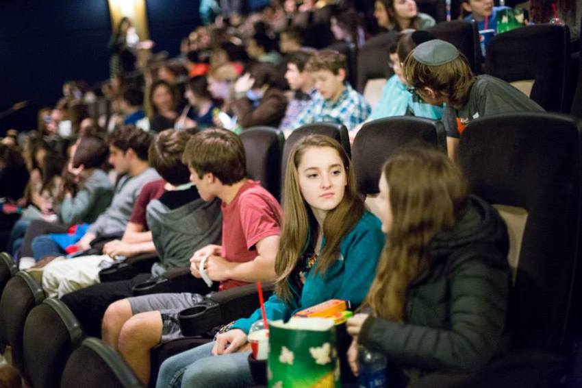 Last week, BBYO, a Jewish teen organization, organized prescreenings of the new film "The Hunger Games: Catching Fire," but with a twist – they teamed up with local food banks and asked for food donations. Across the country, Jewish teens in this effort donated over 17,000 pounds of food. This screening in Detroit, Michigan attracted 595 teens and collected 1,100 pounds of food.