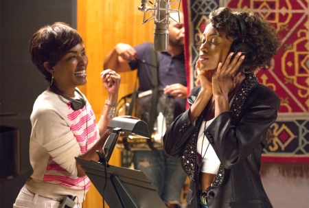 (L to R) Angela Bassett directs Yaya DaCosta ("Whitney Houston") in the all-new Lifetime Original Movie, Whitney, premiering Saturday, January 17, 2015 at 8pm ET/PT on Lifetime.
