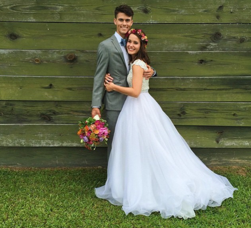 "Duck Dynasty" stars John Luke and Mary Kate Robertson married on June 27, 2015.