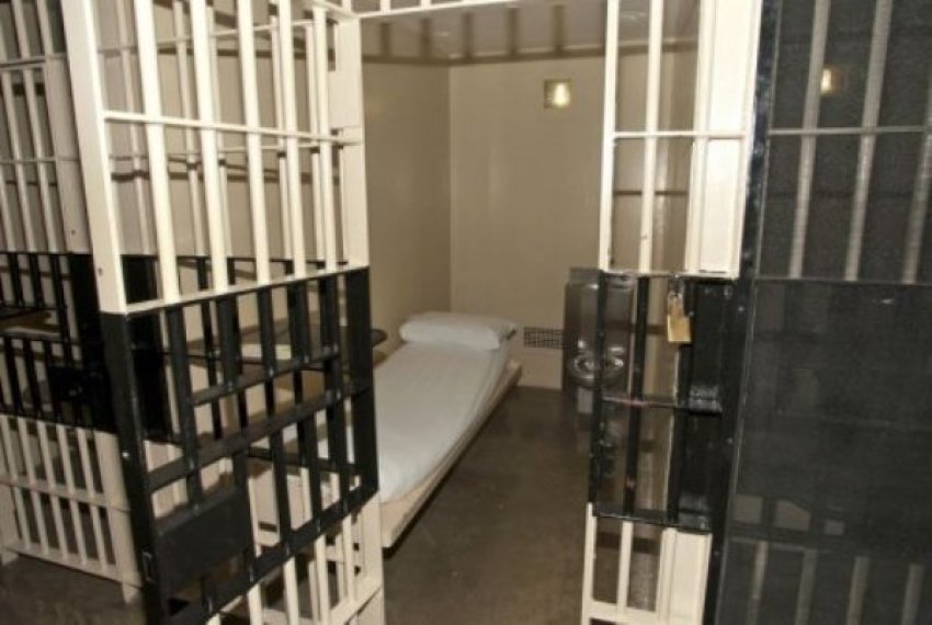 Credit : A jail cell on death row, where prison inmates await execution, is seen at the state penitentiary in Huntsville, Texas