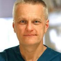 Lee Warren