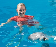'Soul Surfer' Bethany Hamilton to Star in 'Dolphin Tale' Sequel