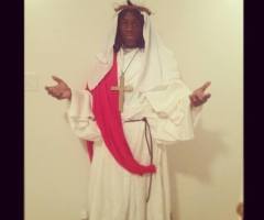 Teen Wears 'Jesus' Costume to School for Halloween, Told to Remove It for Being 'Offensive'