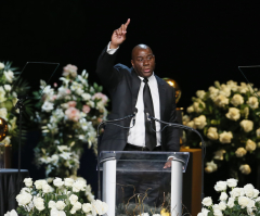 Magic Johnson Says He Is Christian, But Supports Gay Son and His Lifestyle