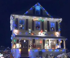 Neighbors Demand Removal of Family's 'Tacky' Christmas Decorations, Saying 'Not Everybody Is Christian'