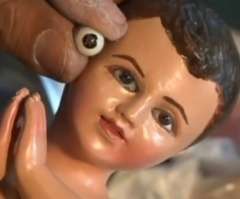 Who Do You Call to Fix Your Broken Baby Jesus? This Guy (VIDEO)