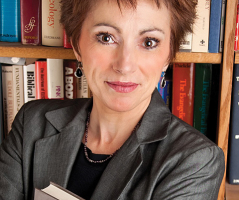 Interview: Author of 'Forgiving Our Fathers and Mothers' Talks About Letting Go of Resentment