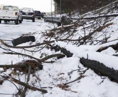 Georgia Faces 'Catastrophic, Paralyzing' Storm; Tens of Thousands Lose Power; Flights Canceled