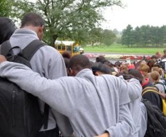Oklahoma School District Bans Prayer at Baseball Games, Atheist Group Claims Success