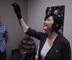 Born Without a Hand, She Dreamed of Hugging Her Father - See Her Dream Miraculously Come True (VIDEO)