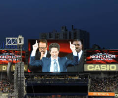 Joel Osteen, Carl Lentz, Hezekiah Walker, AR Bernard Make Tag Team Faith Declarations at 'America's Night of Hope' in NYC